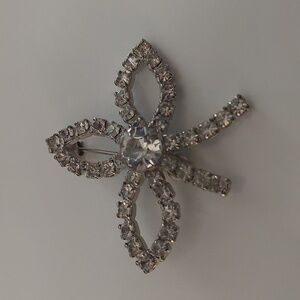 Vintage Rhinestone Brooch
